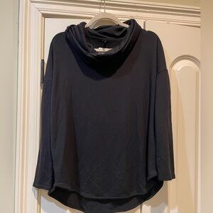 Lou & Grey Cowl Neck top size medium
